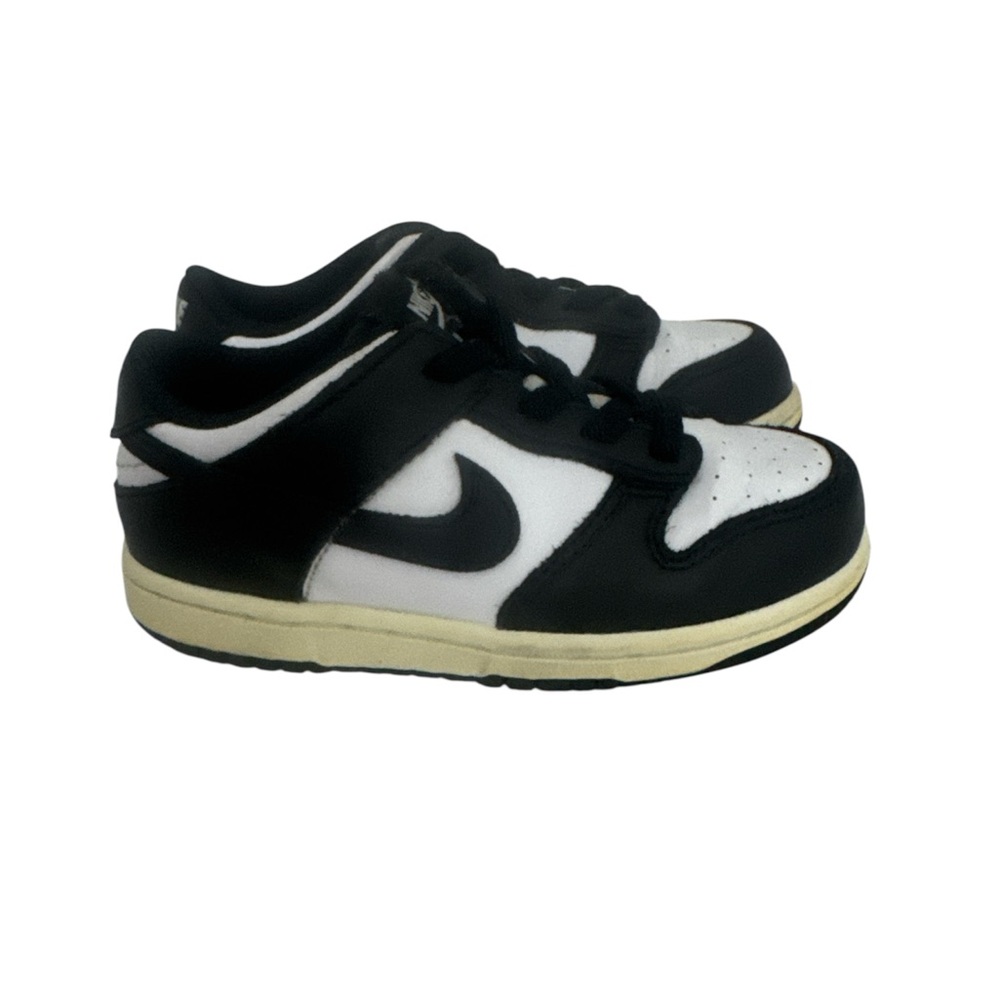 Nike Kids Black and White Sneakers - Picture 1 of 10